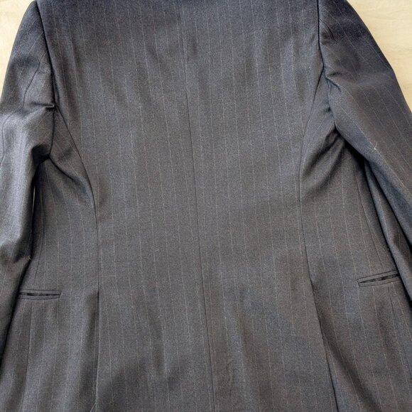 Armani Suit - Picture 6 of 10